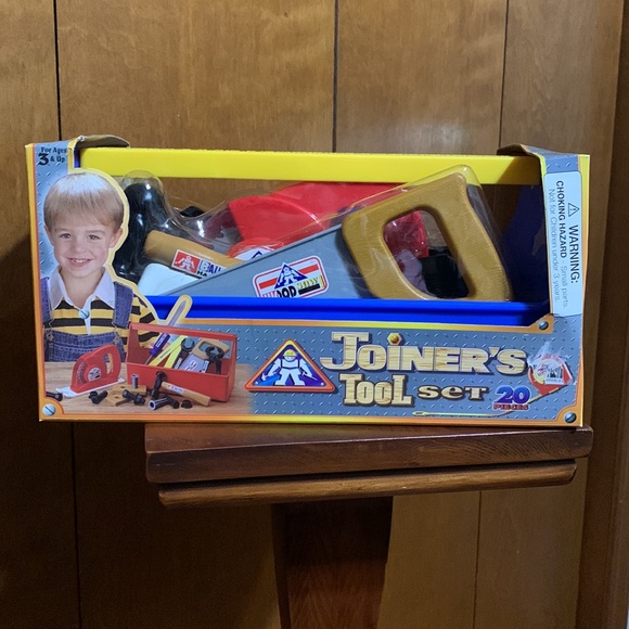 FOR AGES 3 & UP-JOINER’S TOOL SET- 20 Pieces. - Picture 8 of 9